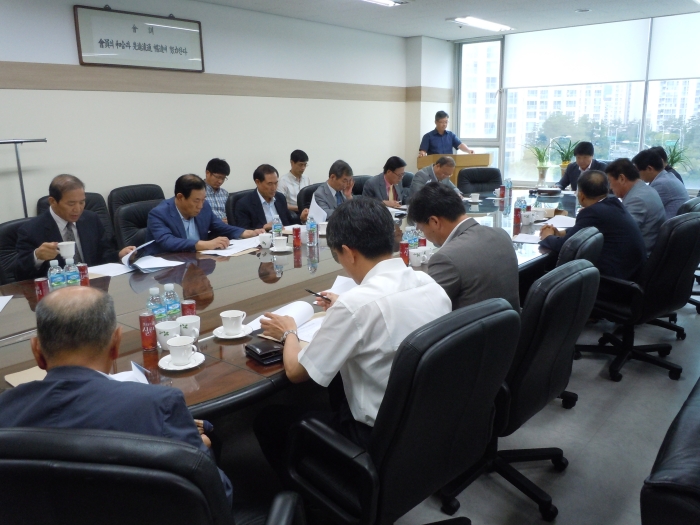 20120823_제3차이사회 003.jpg